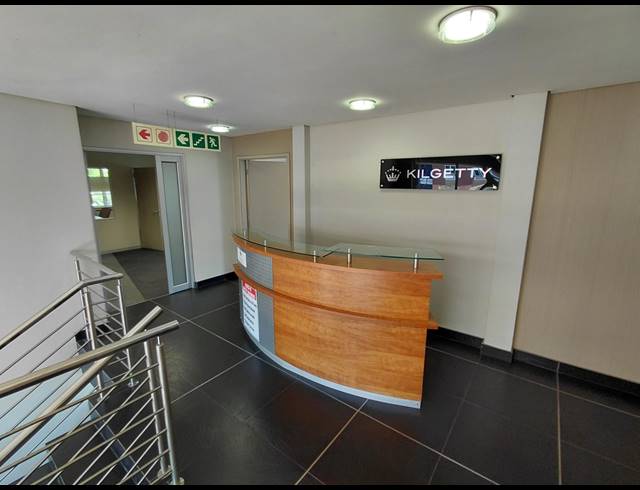 104M² OFFICE TO LET IN FOURWAYS